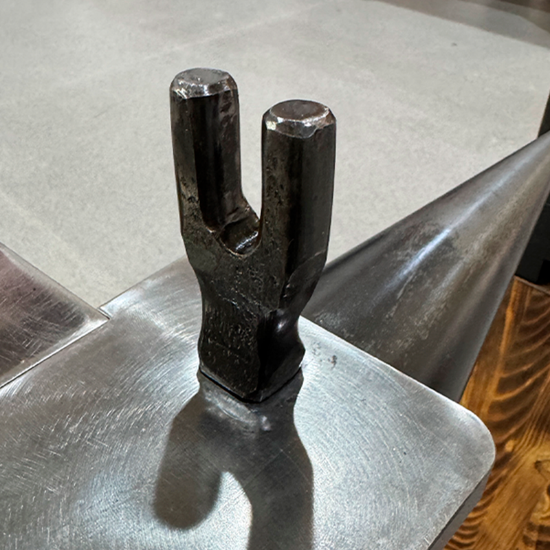 Nargesa Smeedmachine PC16 voor heet smeden